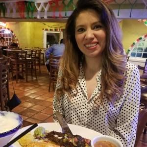 Meet your Posher, Azucena